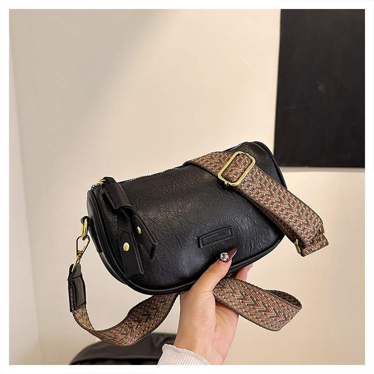 🔥😍Časově omezená speciální nabídka👜Nová retro dámská crossbody kabelka, decentní a elegantní, dostupná ve třech barvách