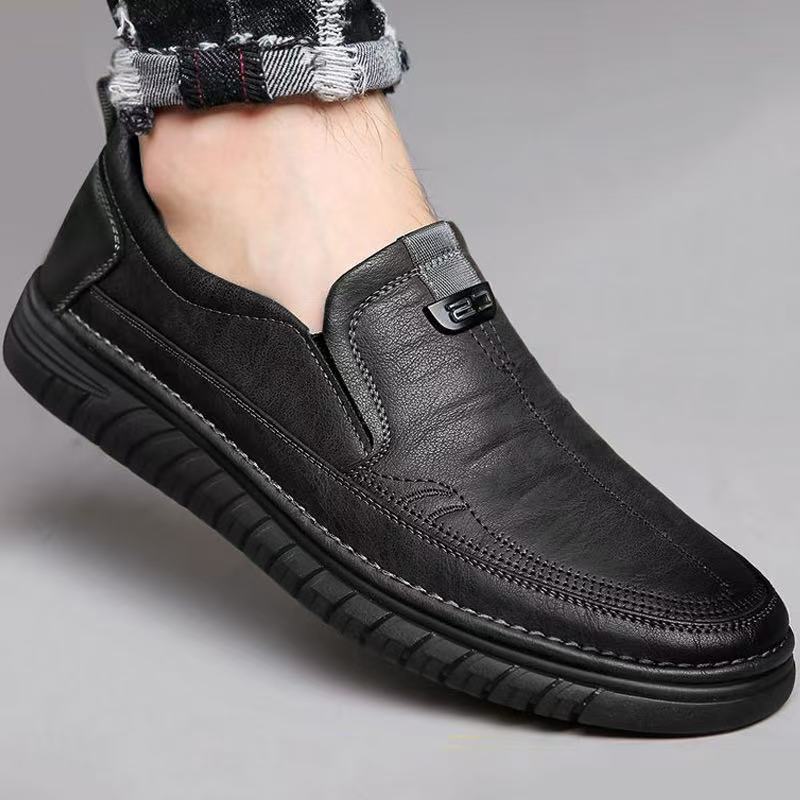👞【Új őszi/téli stílus】Férfi bőrcipő puha talppal és csúszásgátló talppal, valódi bőrből