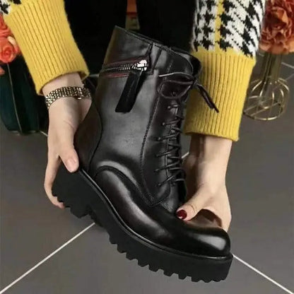 😍30% kedvezmény!【35–40-es méret】Meleg, csúszásmentes Martens-stílusú bakancs vastag talppal és polárbéléssel az extra melegségért.