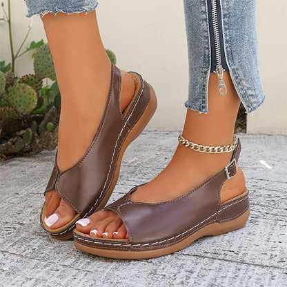 👡 Prémiové římské sandály z hovězí kůže – silná anatomická podrážka, rychlé zapínání na suchý zip a velké velikosti 36-43! ☀️✨