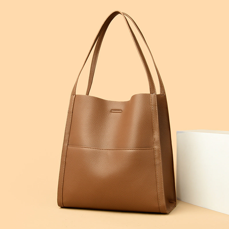 🔥👜👜【SLEVA 45 %】Prostorná taška přes rameno z měkké kůže, minimalistická jednobarevná – nezbytný doplněk na podzim a zimu.