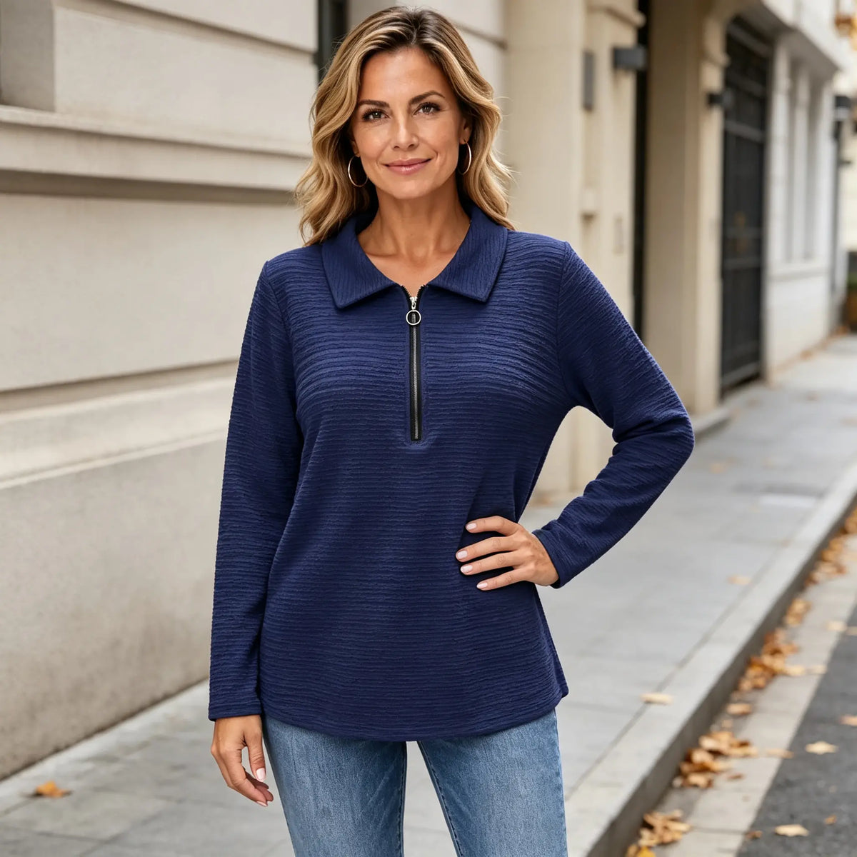 ✨【S–5XL / 5 szín】Egyszínű női felső stílusos rakással, Péter Pán gallérral, cipzáras záródással és klasszikus vállkivágással.