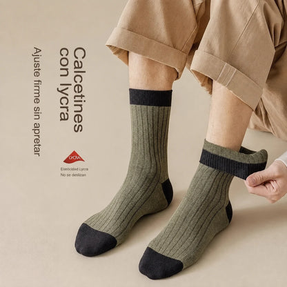 😍🧦【10 darabos csomag】Férfi tiszta pamut szagtaszító zokni, 2026 új stílus, izzadságnedvszívó és lélegző