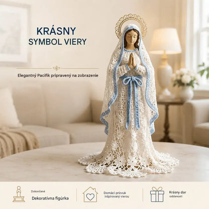 Figúrka Márie ručne pletená háčkovaným a čipkovaným štýlom.