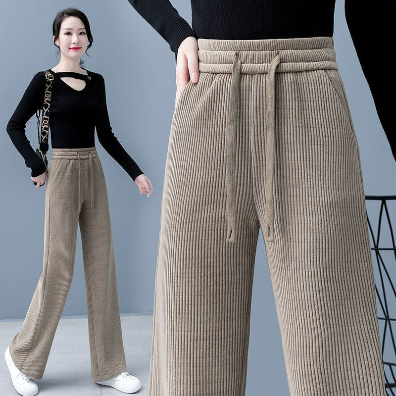🔥【Kup jeden a jeden dostaneš zdarma】👖 Nové sametové ležérní kalhoty se širokýma nohama, velmi pohodlné na nošení.