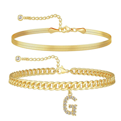 💛 Nőknek készült finom réteges arany monogramos bokakarkötő – Elegáns, divatos  ✨