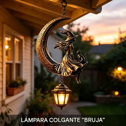 🌙🔮Solární závěsná lucerna Čarodějnice na Měsíci — vintage gotická bronzová zahradní dekorace s čarodějnicí a černou kočkou