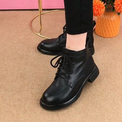 【35-40】Női valódi bőr bakancs, lapos sarkú, kerek orrú